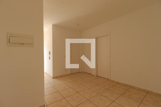 Sala de apartamento para alugar com 2 quartos, 43m² em Jardim Diva Tarlá de Carvalho, Ribeirão Preto