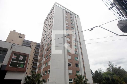 Fachada de kitnet/studio à venda com 1 quarto, 32m² em Independência, Porto Alegre
