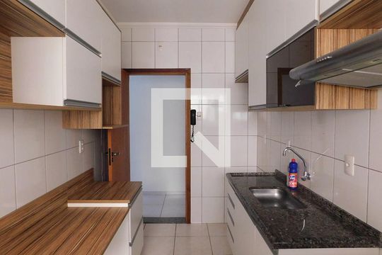 Cozinha de apartamento para alugar com 3 quartos, 78m² em Jardim Europa, Paulínia
