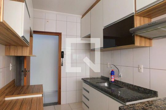 Cozinha de apartamento para alugar com 3 quartos, 78m² em Jardim Europa, Paulínia