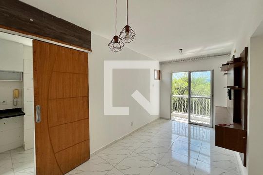Apartamento para alugar com 1 quarto, 40m² em Taquara, Rio de Janeiro