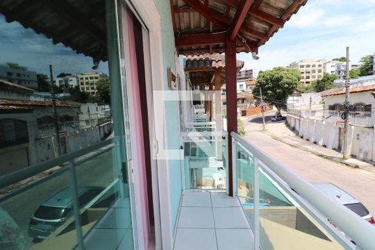 Varanda Quarto 1 de casa à venda com 2 quartos, 80m² em Jardim Guanabara, Rio de Janeiro