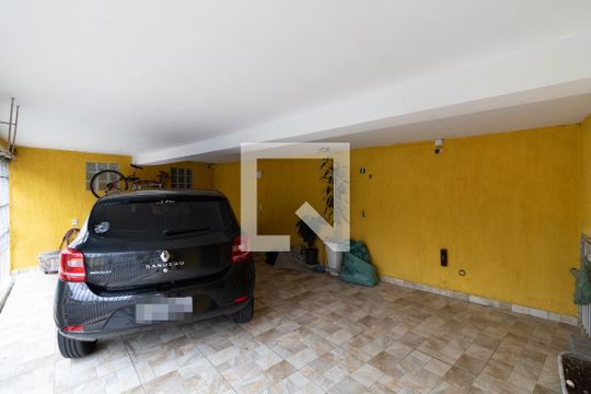 Garagem de casa para alugar com 4 quartos, 250m² em Cangaíba, São Paulo