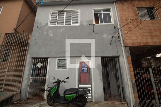 Fachada de kitnet/studio à venda com 10 quartos, 125m² em Vila Gustavo, São Paulo