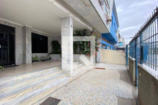 Hall de entrada de apartamento à venda com 1 quarto, 40m² em Bonsucesso, Rio de Janeiro