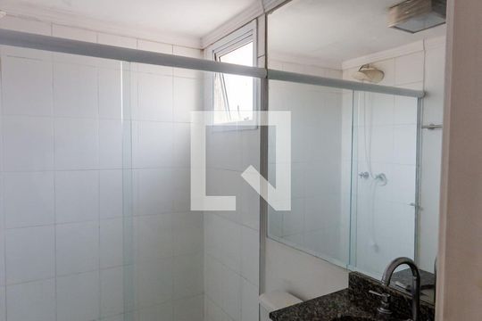 Banheiro da Suíte  de apartamento à venda com 2 quartos, 75m² em Vila Camilópolis, Santo André
