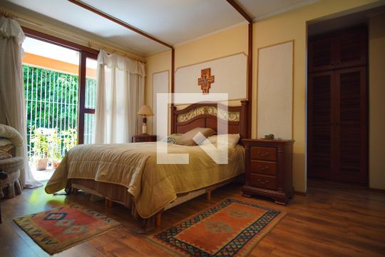 Suíte 2 de casa à venda com 4 quartos, 520m² em Jardim São Pedro, Porto Alegre
