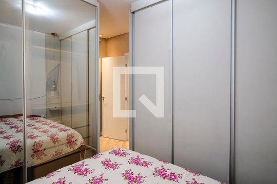 Suíte de apartamento para alugar com 2 quartos, 69m² em Santa Maria, São Caetano do Sul