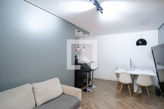 Sala de apartamento para alugar com 2 quartos, 69m² em Santa Maria, São Caetano do Sul