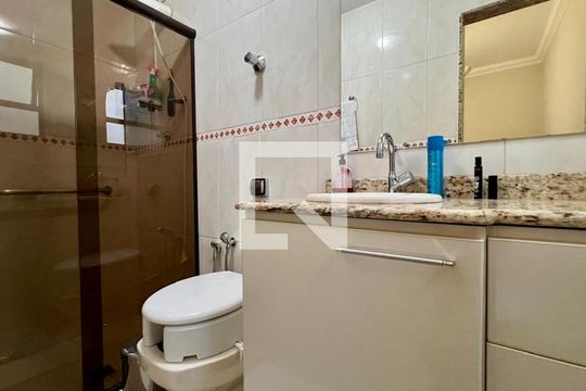 Banheiro de apartamento à venda com 3 quartos, 100m² em Nova Suíça, Belo Horizonte