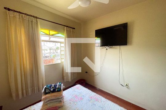 quarto 1 - suite de casa à venda com 4 quartos, 150m² em Inconfidentes, Contagem