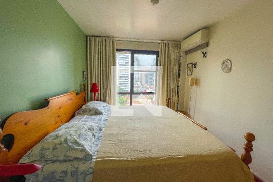 Suíte de apartamento à venda com 1 quarto, 108m² em Pinheiros, São Paulo