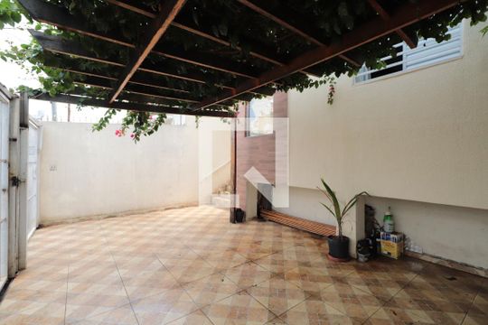 Garagem de casa à venda com 3 quartos, 180m² em Tatuapé, São Paulo