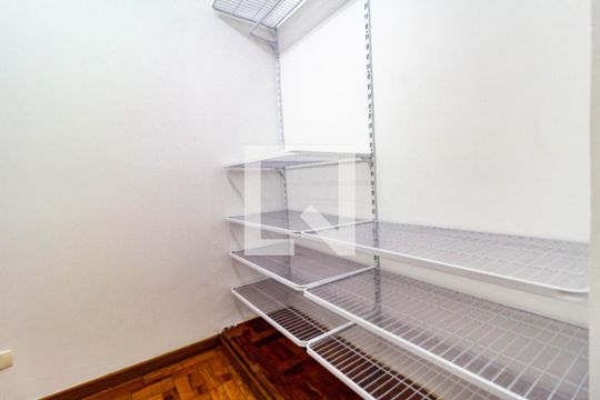 Closet de apartamento para alugar com 2 quartos, 74m² em Perdizes, São Paulo
