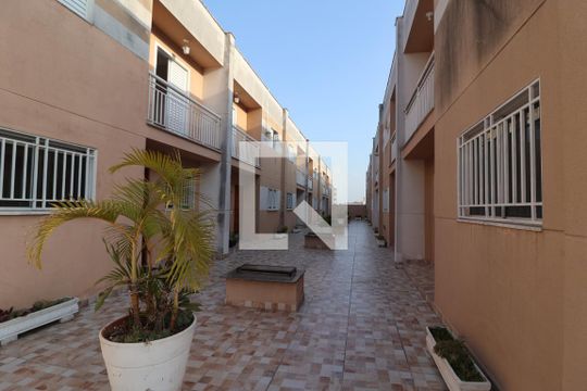 Área comum de casa de condomínio à venda com 3 quartos, 132m² em Penha de França, São Paulo