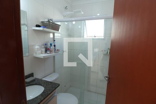 Banheiro da Suíte de casa de condomínio à venda com 3 quartos, 132m² em Penha de França, São Paulo