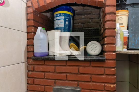 Churrasqueira de casa à venda com 3 quartos, 200m² em Vila Bandeirantes, São Paulo
