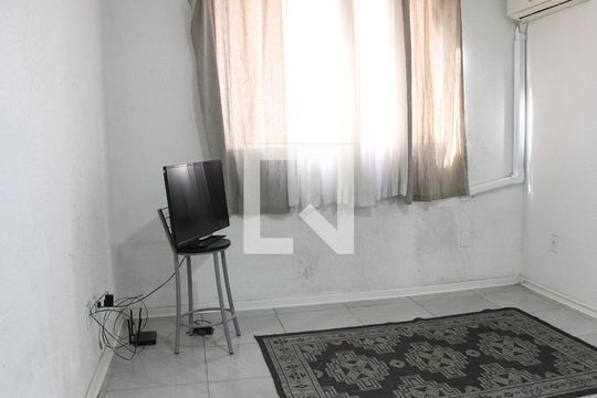 Sala/Cozinha de apartamento à venda com 2 quartos, 42m² em Sarandi, Porto Alegre