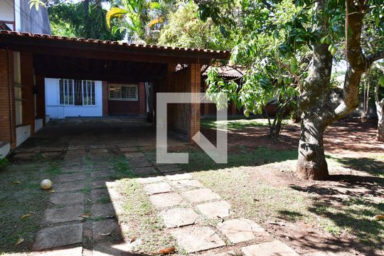Quintal de casa para alugar com 2 quartos, 140m² em Chácara Santa Margarida, Campinas