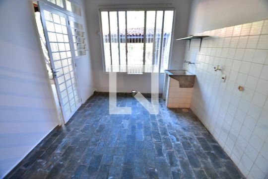 Área de serviço de casa para alugar com 2 quartos, 140m² em Chácara Santa Margarida, Campinas