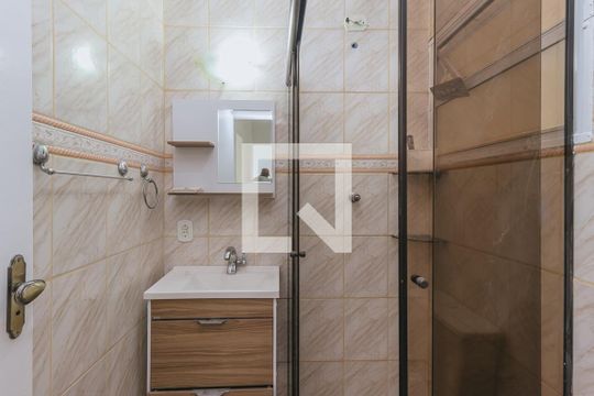 Banheiro de apartamento para alugar com 2 quartos, 56m² em Conjunto Residencial Trinta E Um de Marco, São José dos Campos