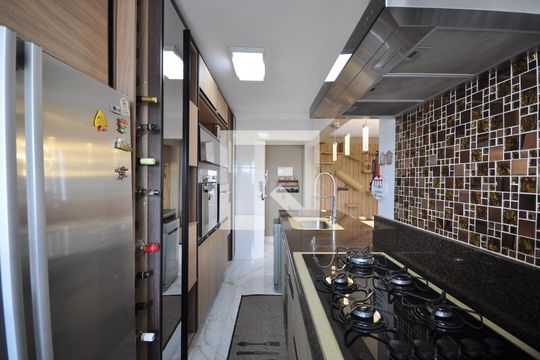Cozinha de apartamento para alugar com 2 quartos, 80m² em Tucuruvi, São Paulo