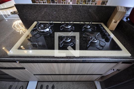 Cozinha de apartamento para alugar com 2 quartos, 80m² em Tucuruvi, São Paulo