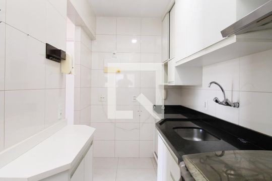 Cozinha de apartamento para alugar com 3 quartos, 69m² em Vila Guilherme, São Paulo