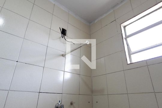 Banheiro de casa para alugar com 1 quarto, 70m² em Glória, Belo Horizonte