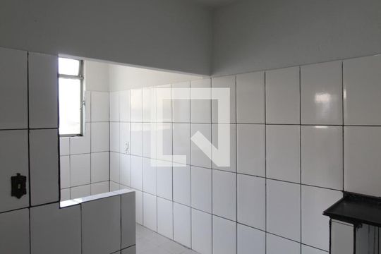 Cozinha e Área de Serviço de casa para alugar com 1 quarto, 70m² em Glória, Belo Horizonte