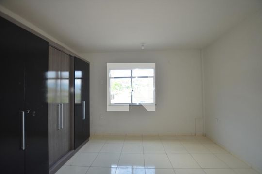 Quarto de apartamento para alugar com 1 quarto, 70m² em Praça Seca, Rio de Janeiro
