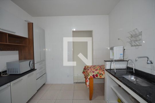 Cozinha e Área de Serviço de apartamento para alugar com 1 quarto, 70m² em Praça Seca, Rio de Janeiro