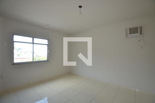 Quarto de apartamento para alugar com 1 quarto, 70m² em Praça Seca, Rio de Janeiro
