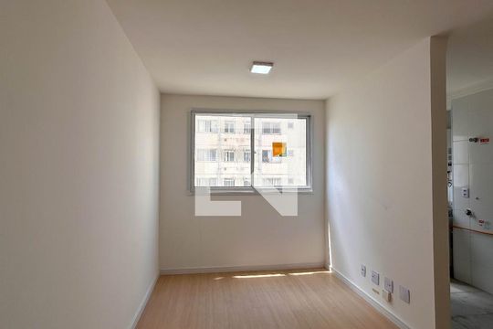Sala de apartamento à venda com 2 quartos, 45m² em Jardim Iris, São Paulo