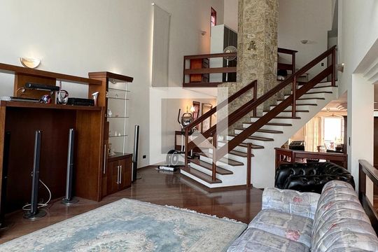 Sala de casa de condomínio à venda com 4 quartos, 600m² em Residencial Zero (tambore), Santana de Parnaíba