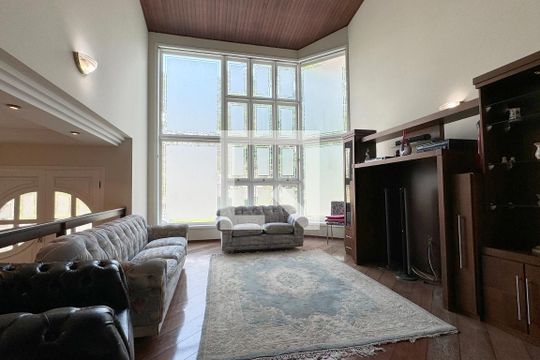 Sala de casa de condomínio à venda com 4 quartos, 600m² em Residencial Zero (tambore), Santana de Parnaíba