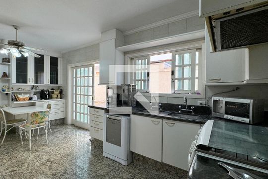 Cozinha de casa de condomínio à venda com 4 quartos, 600m² em Residencial Zero (tambore), Santana de Parnaíba