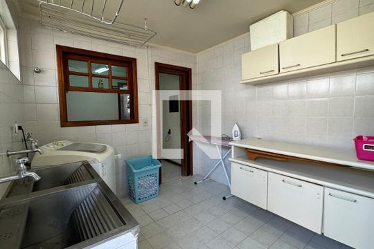 Área de Serviço de casa de condomínio à venda com 4 quartos, 600m² em Residencial Zero (tambore), Santana de Parnaíba