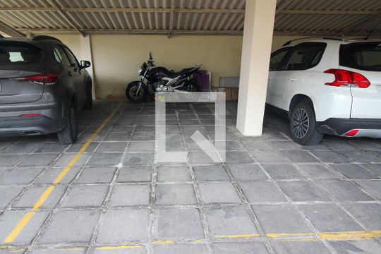 Garagem de apartamento à venda com 1 quarto, 42m² em Cristal, Porto Alegre