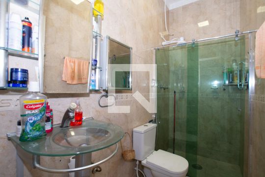 Banheiro de casa à venda com 4 quartos, 127m² em Gopoúva, Guarulhos