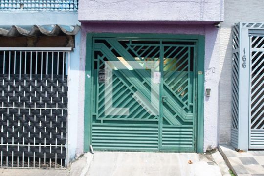 Fachada de casa à venda com 4 quartos, 127m² em Gopoúva, Guarulhos