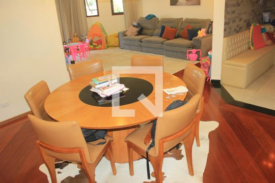 Sala de apartamento à venda com 3 quartos, 170m² em Vila Galvão, Guarulhos