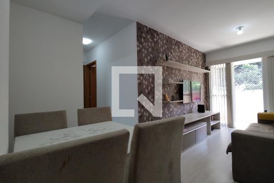 Sala de apartamento à venda com 2 quartos, 60m² em Taquara, Rio de Janeiro
