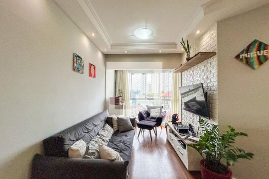 Sala de apartamento à venda com 3 quartos, 75m² em Vila Isa, São Paulo