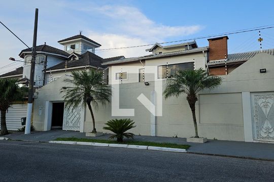 Fachada da Casa de casa para alugar com 6 quartos, 714m² em Interlagos, São Paulo