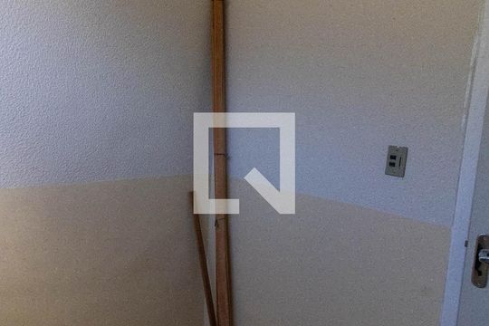 Quarto de Serviço de apartamento à venda com 2 quartos, 53m² em Santa Rosa, Niterói