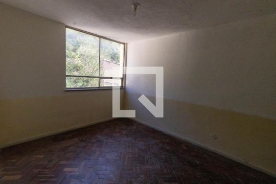 Sala de apartamento à venda com 2 quartos, 53m² em Santa Rosa, Niterói