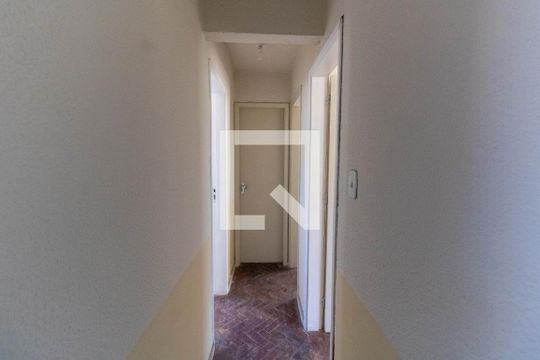 Corredor de apartamento à venda com 2 quartos, 53m² em Santa Rosa, Niterói