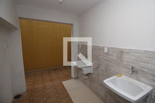 Área de Serviço de casa de condomínio para alugar com 1 quarto, 39m² em Vila Antonina, São Paulo