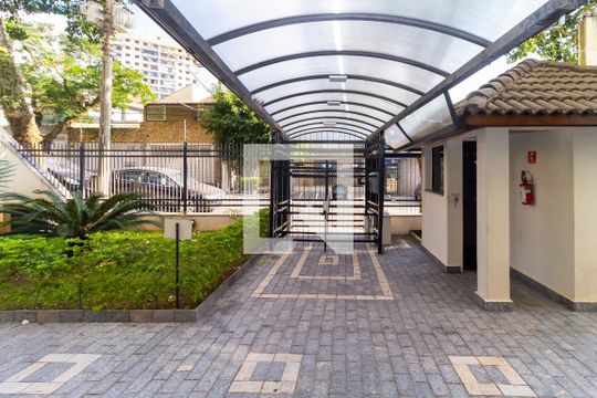 Área comum de apartamento para alugar com 4 quartos, 197m² em Jardim Avelino, São Paulo